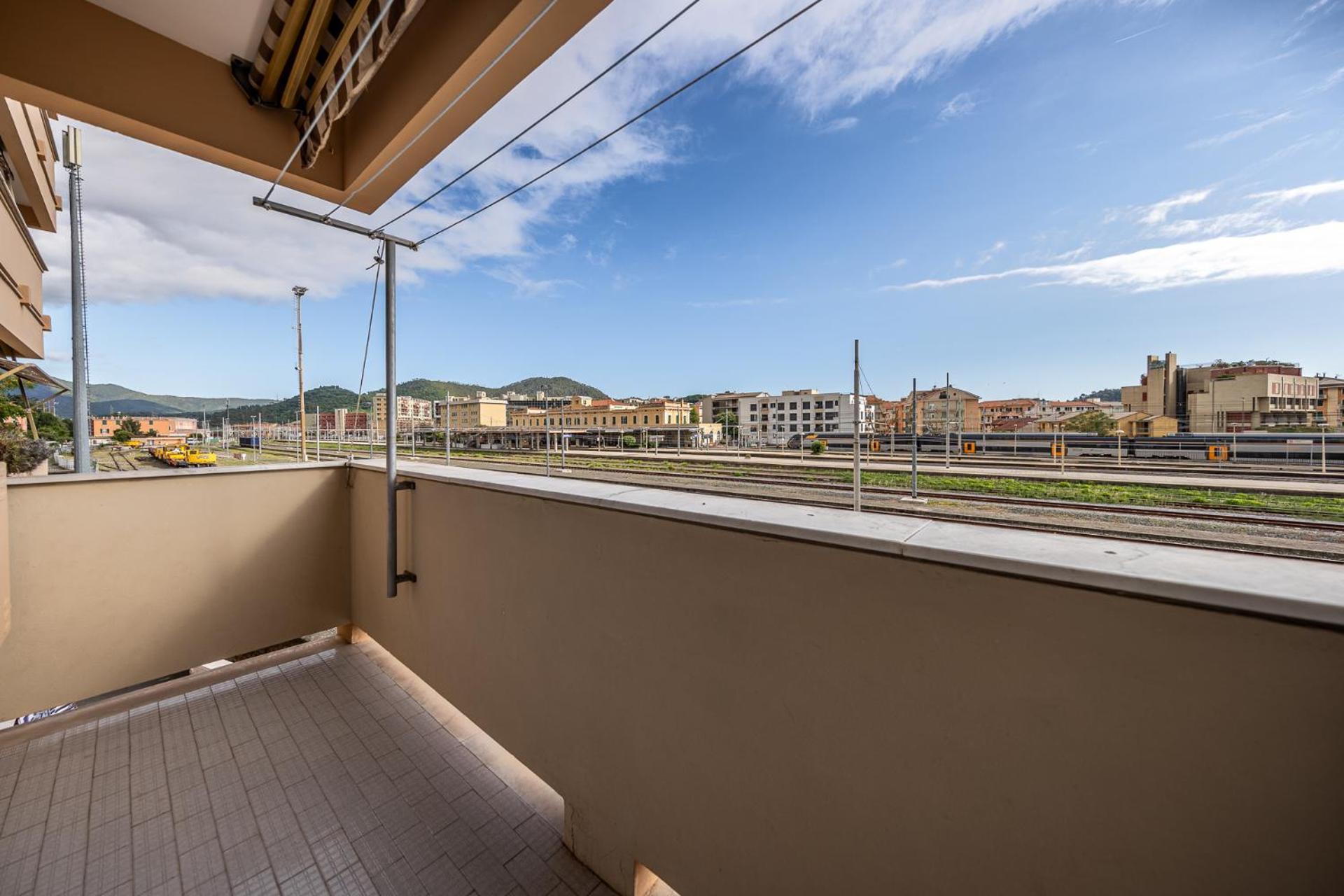 Casa Francesca Luminoso, Wifi E Parcheggio Apartment เซสตรี เลวานเต ภายนอก รูปภาพ
