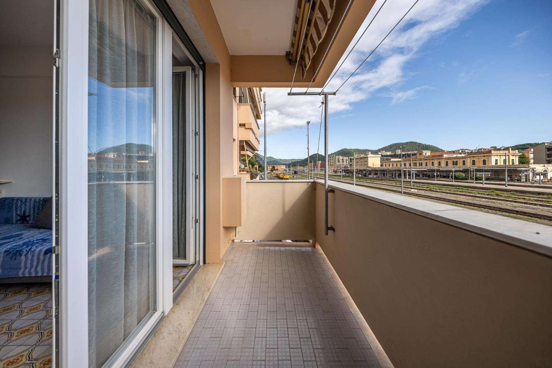 Casa Francesca Luminoso, Wifi E Parcheggio Apartment เซสตรี เลวานเต ภายนอก รูปภาพ